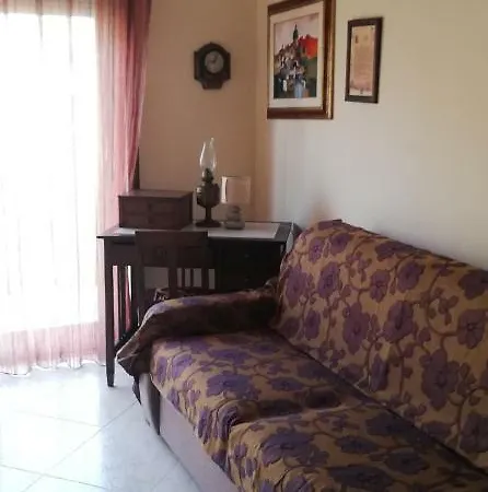 Comodo E Luminoso Marsala